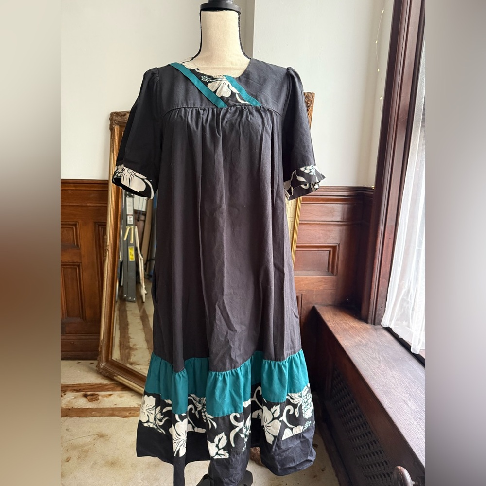 Hawaiian inspired Floral Black and Teal Aloha dress